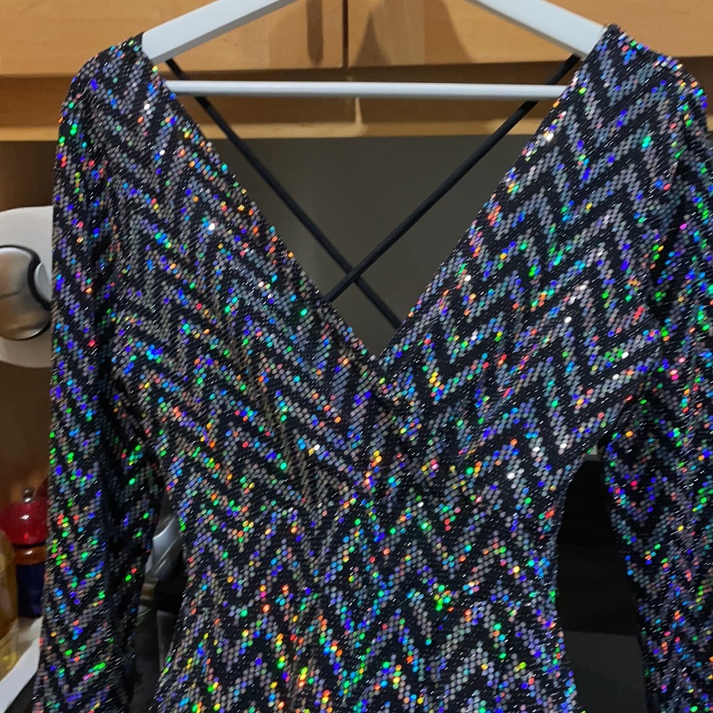 Dress - Picture 3 of 3
